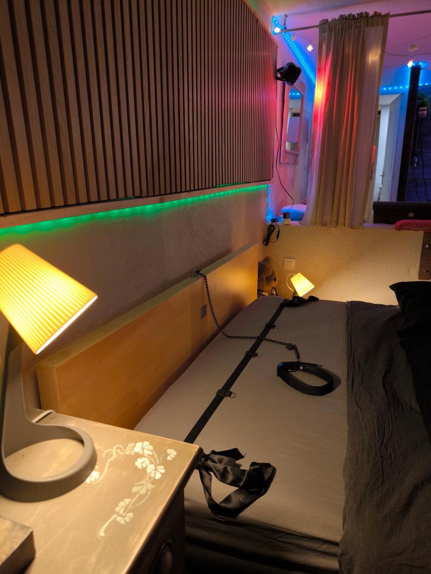Love-Room Discret 40 M2 Bormes Les Mimosas Village Avec Terrasse Екстериор снимка