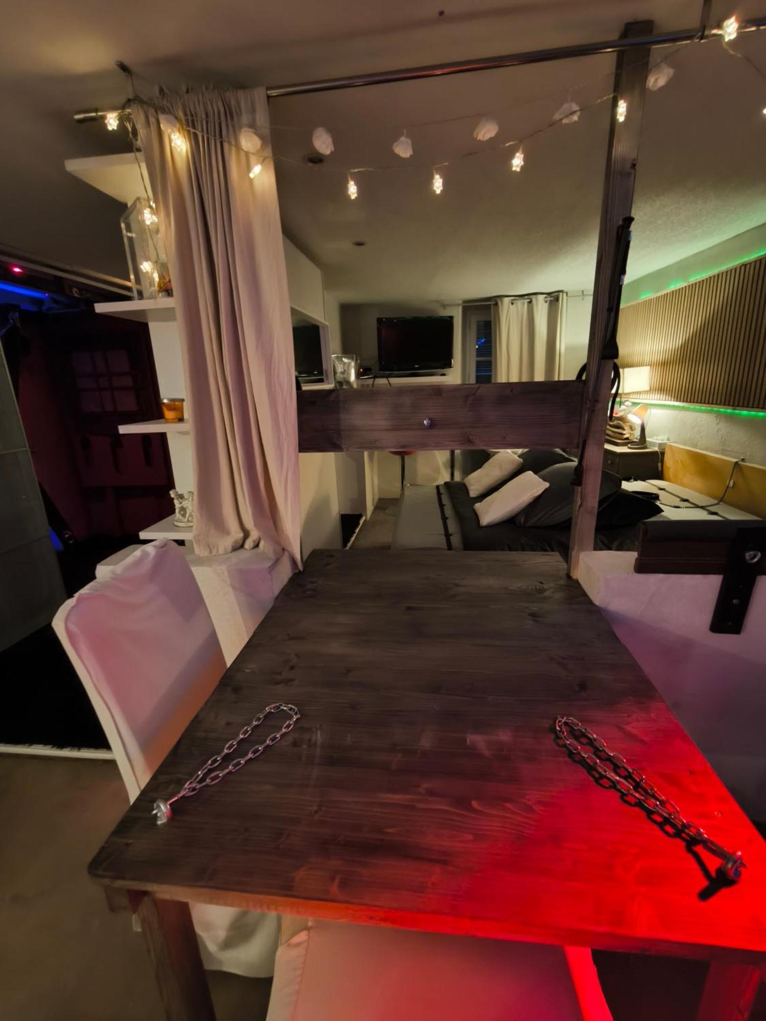 Love-Room Discret 40 M2 Bormes Les Mimosas Village Avec Terrasse Екстериор снимка