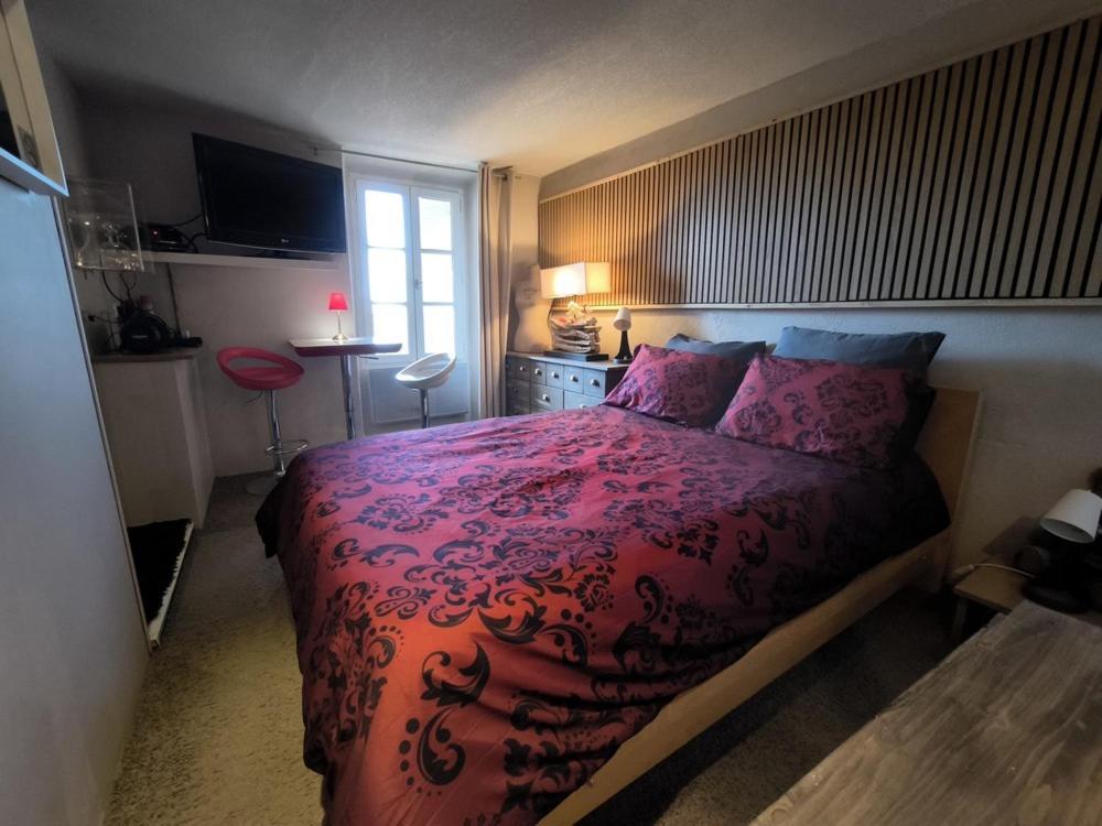 Love-Room Discret 40 M2 Bormes Les Mimosas Village Avec Terrasse Екстериор снимка