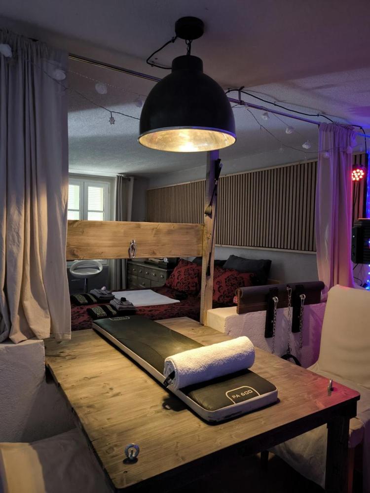 Love-Room Discret 40 M2 Bormes Les Mimosas Village Avec Terrasse Екстериор снимка