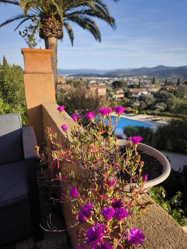Love-Room Discret 40 M2 Bormes Les Mimosas Village Avec Terrasse Екстериор снимка